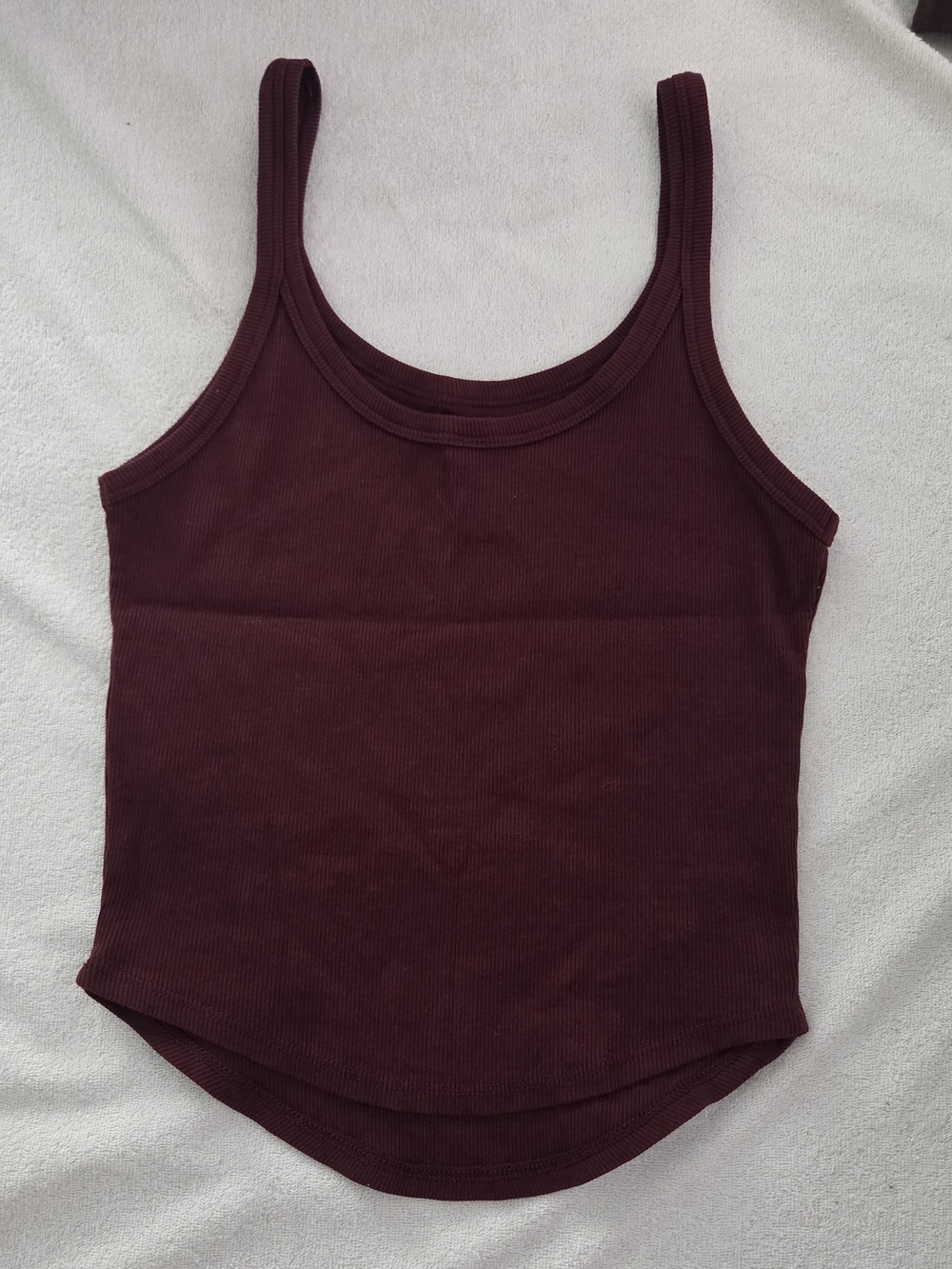 Beyond Yoga red Tank - Picture 2 of 4